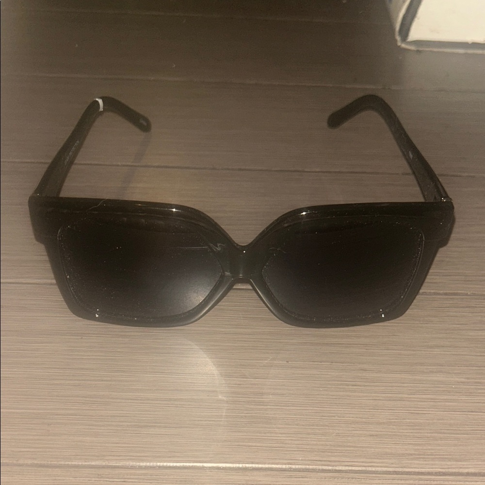 Black Square Sunglasses